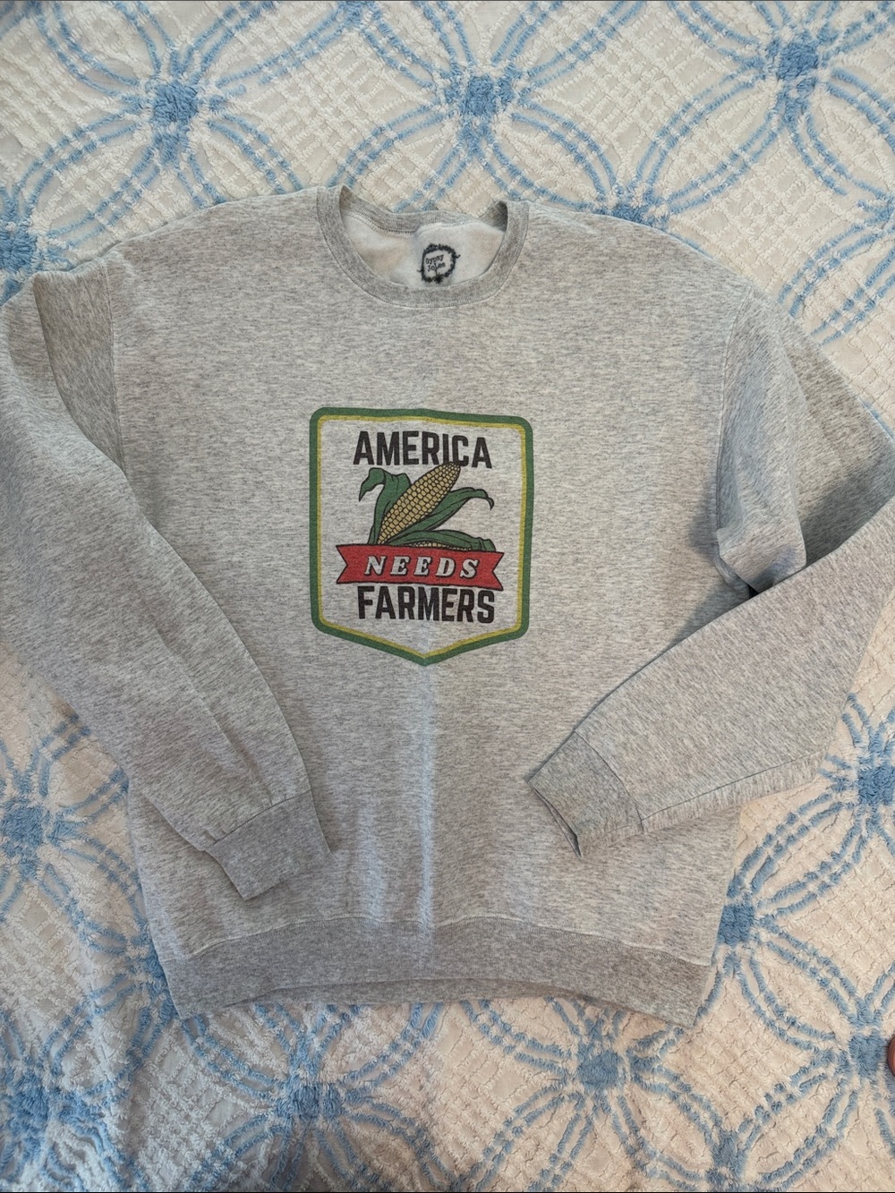 America Needs Farmer crewneck sweatshirt LARGE
